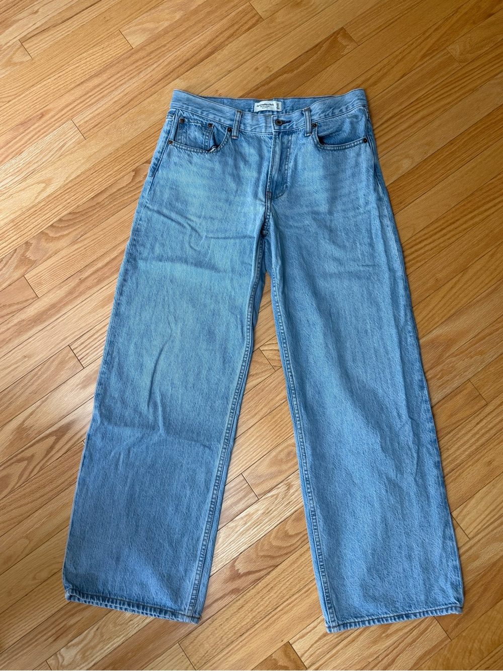 Abercrombie & Fitch The Ultra Low Loose Low Rise - Medium Tinted - Picture 3 of 5
